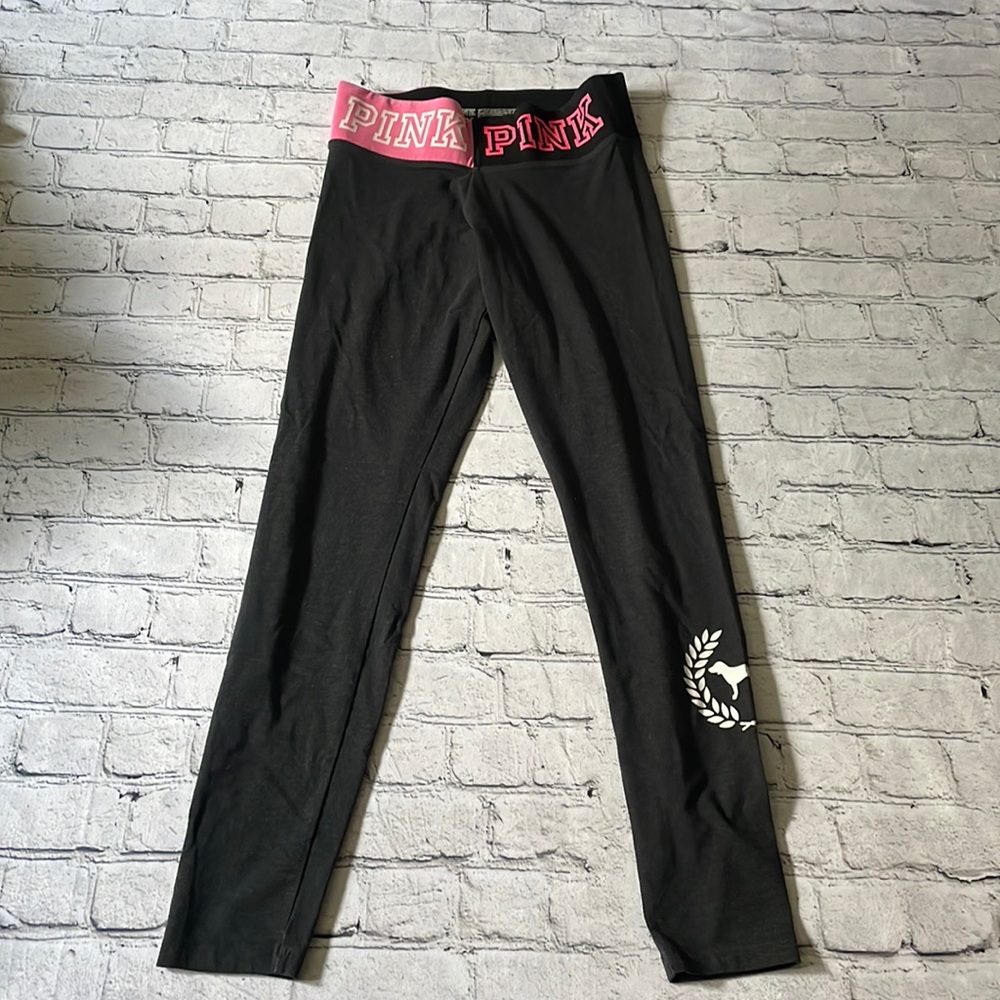 Pink yoga pants size small